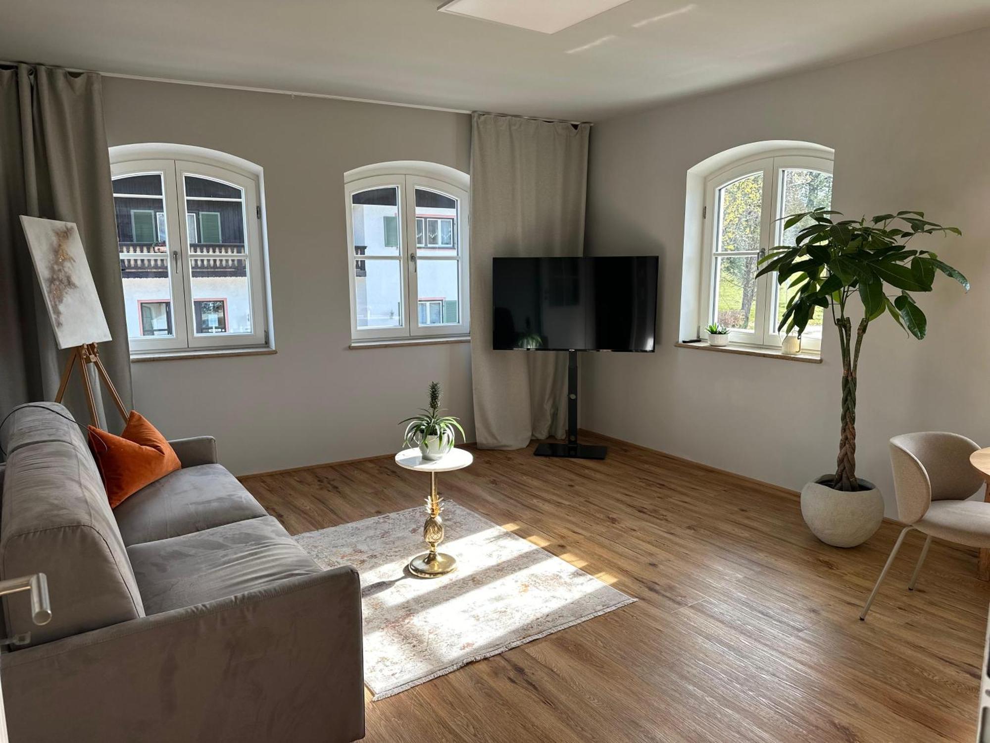 Vaicun Stays - Luxury Apartments - Apartments Mit Blick Auf Den Tegernsee 格门德蒂格斯 外观 照片